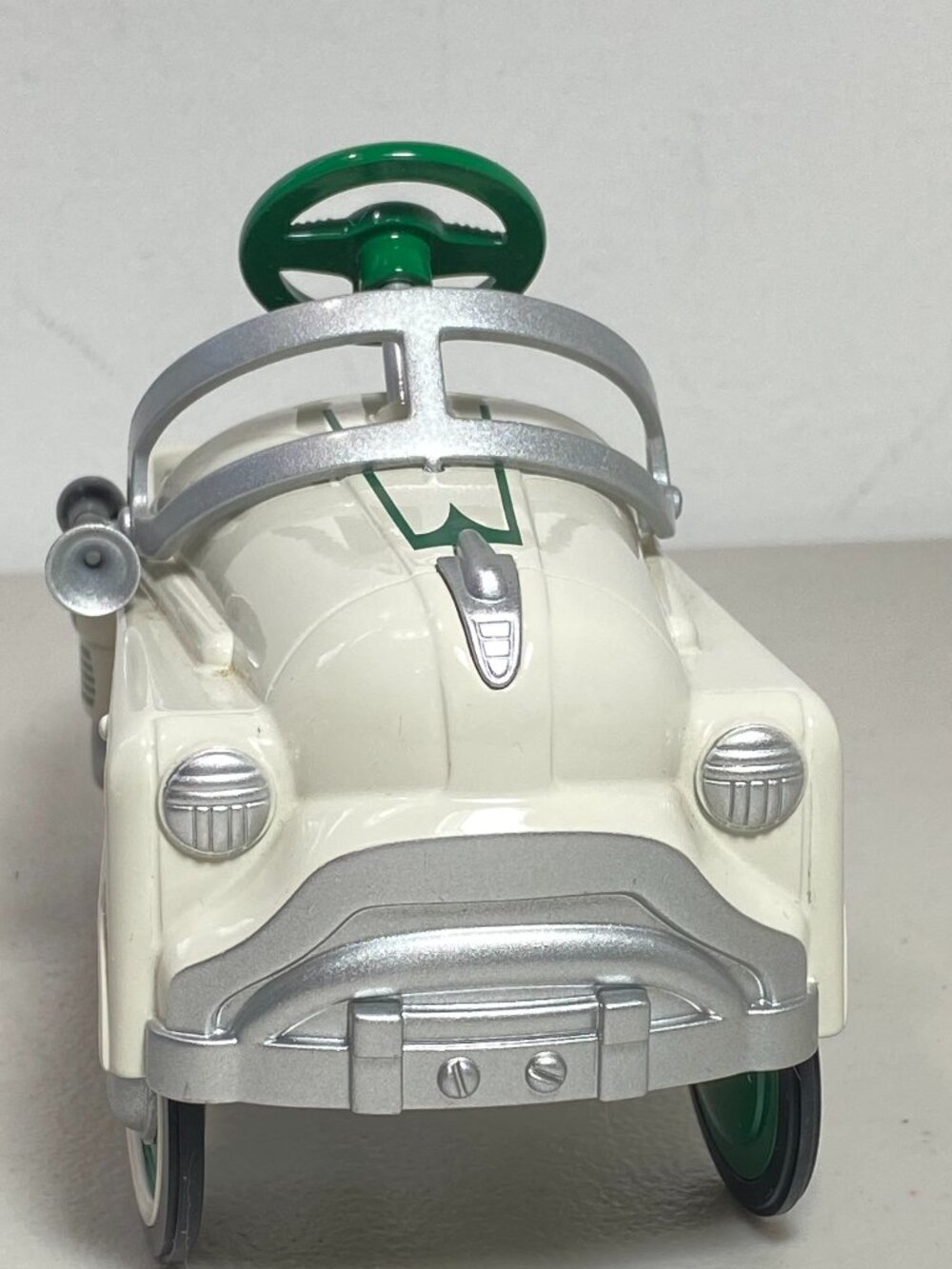 VNTG Hallmark Diecast Kiddie Car Classics 1950 Murray General Pedal Car 6" Model